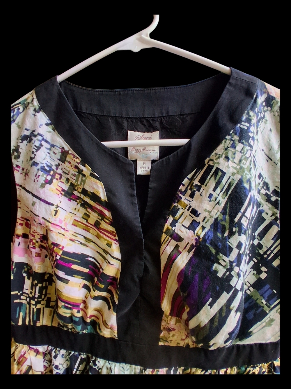 Sleeveless Multicolor Abstract Print A-Line Dress with Navy Trim - Picture 3 of 4